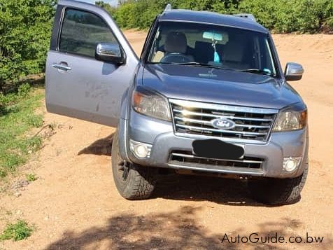 Ford Explorer 2.5 TSI in Botswana