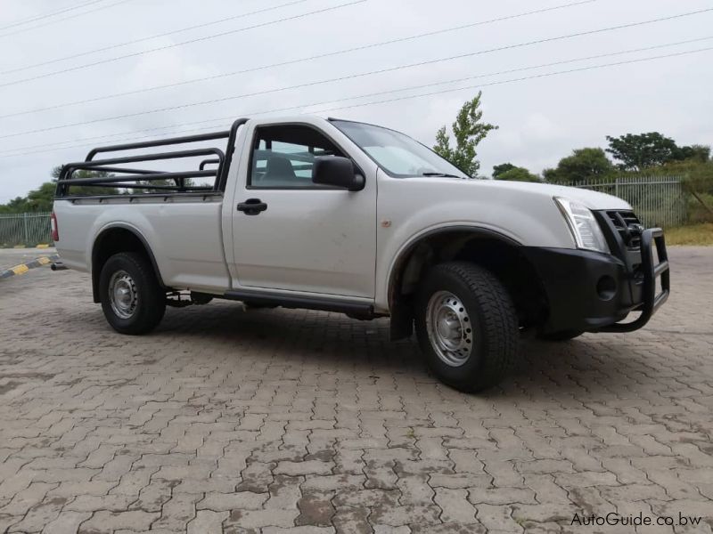 Isuzu Kb 200 in Botswana