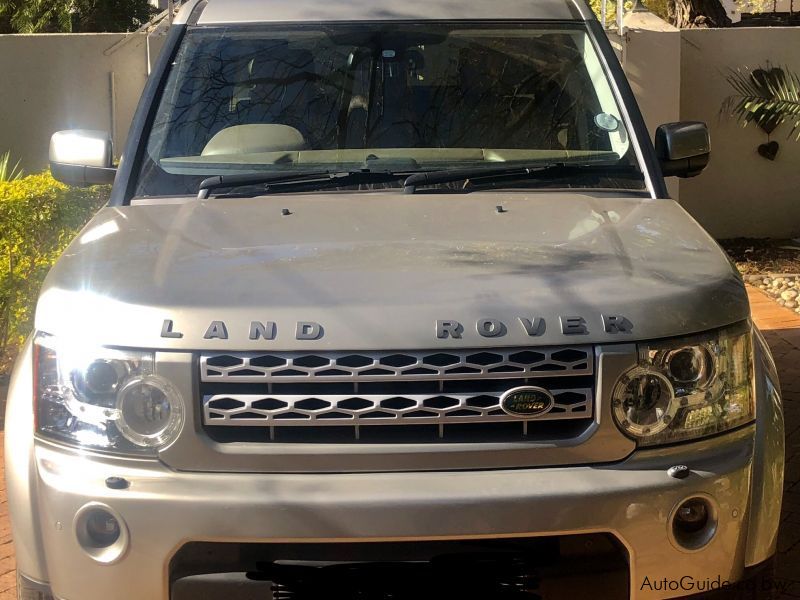 Land Rover Discovery 3.0TDV6 HSE in Botswana