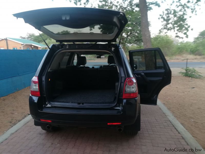 Land Rover Freelander 2 i6 HSE in Botswana