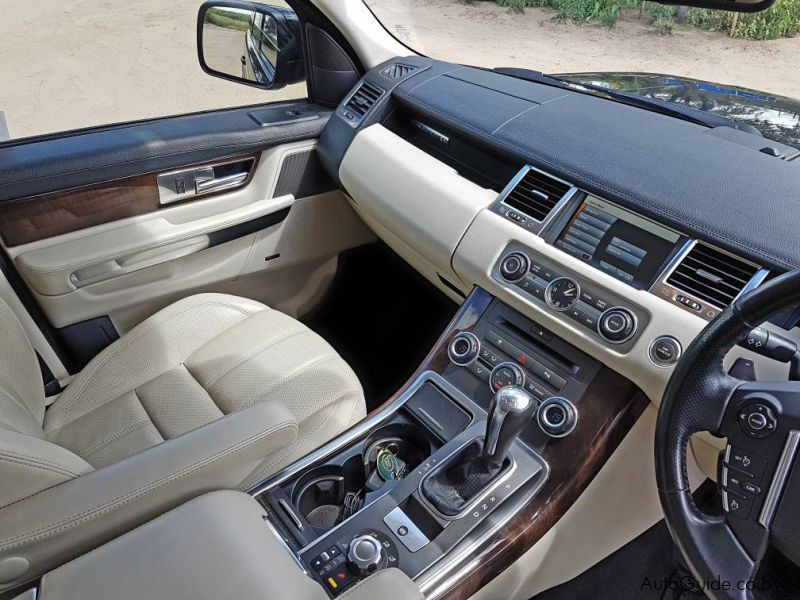 Land Rover Range Rover Sport TDV8 in Botswana