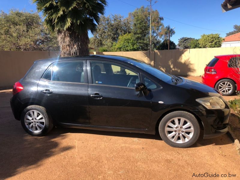 Toyota Auris 1.8rx in Botswana