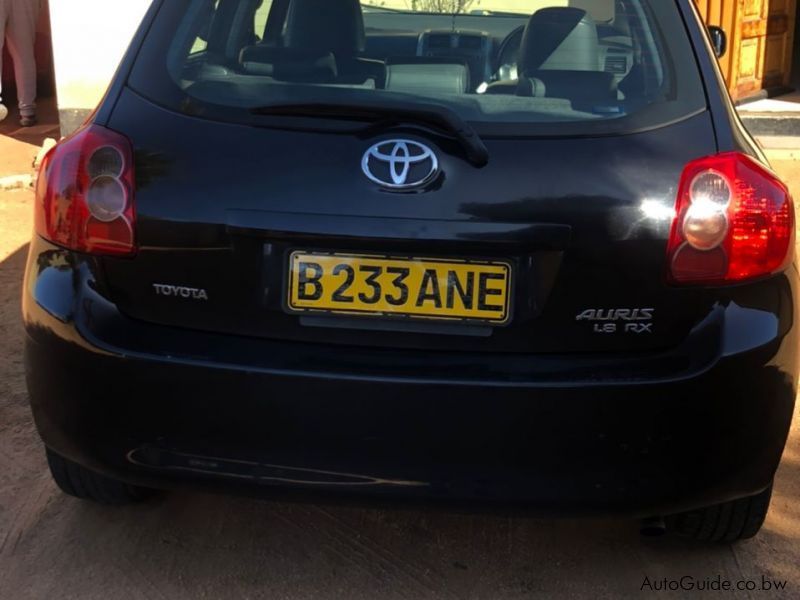 Toyota Auris 1.8rx in Botswana