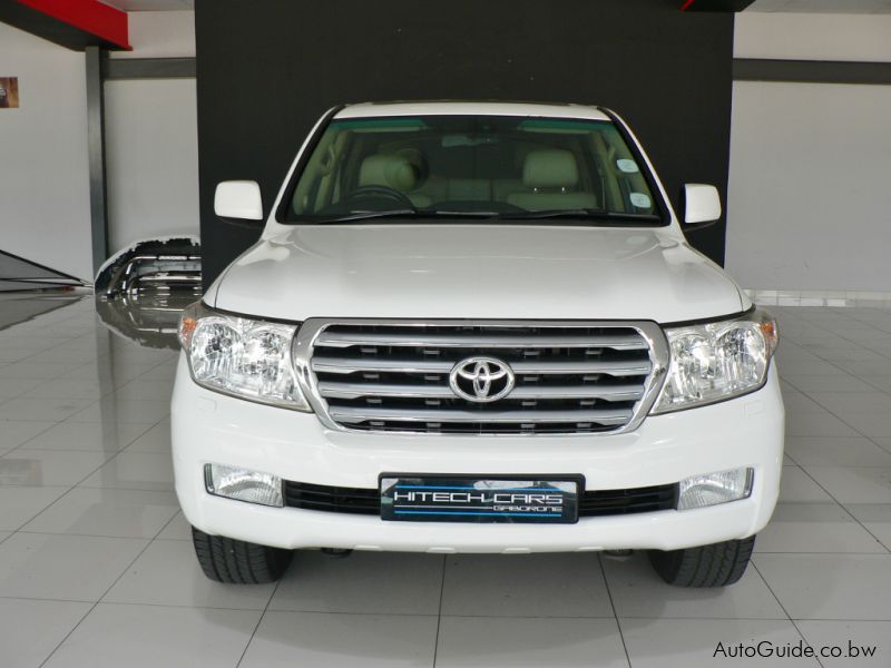 Toyota Land Cruiser 200 Series VX V8 in Botswana