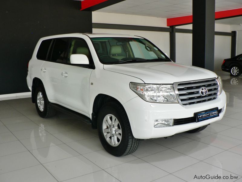 Toyota Land Cruiser 200 Series VX V8 in Botswana