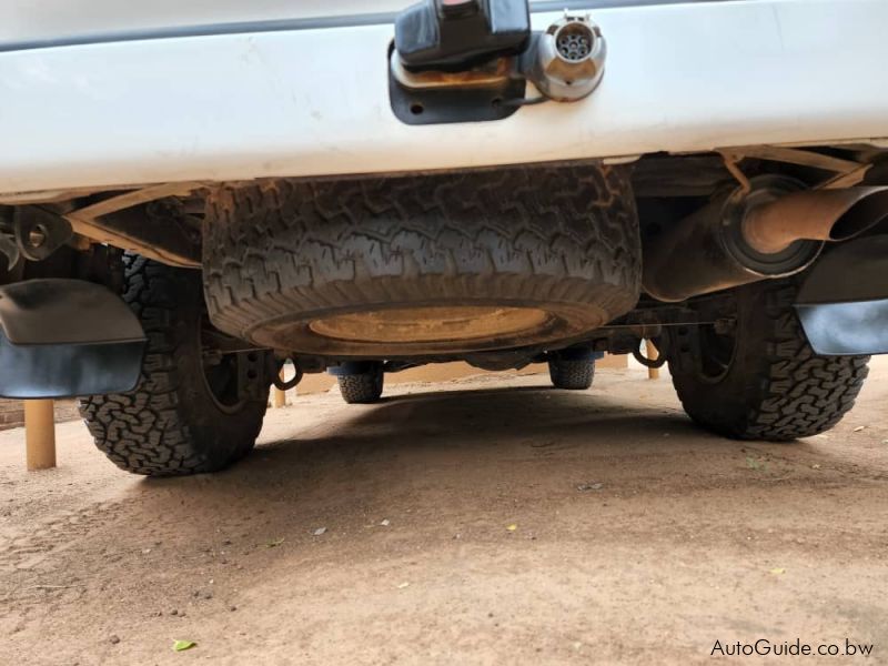 Toyota Land Cruiser V8i in Botswana