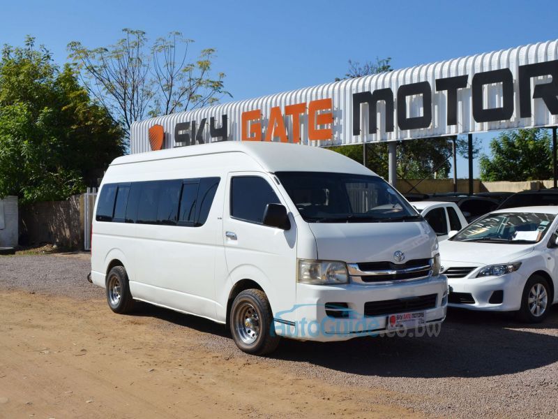 Toyota Quantum GL in Botswana