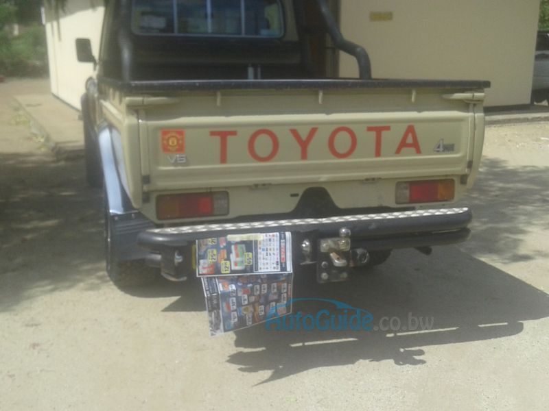 Toyota landcruiser in Botswana
