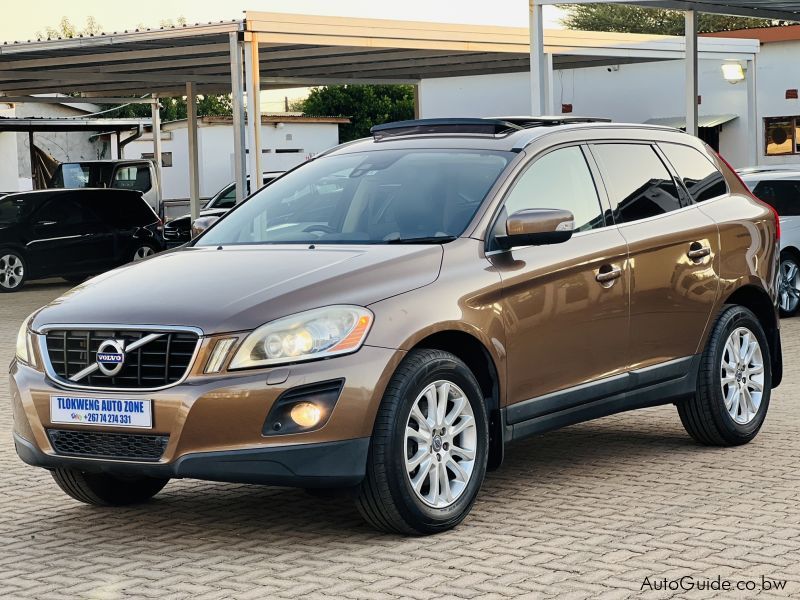 Volvo XC60 T6 AWD in Botswana