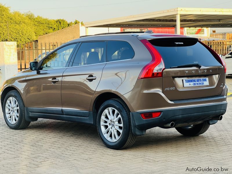 Volvo XC60 T6 AWD in Botswana