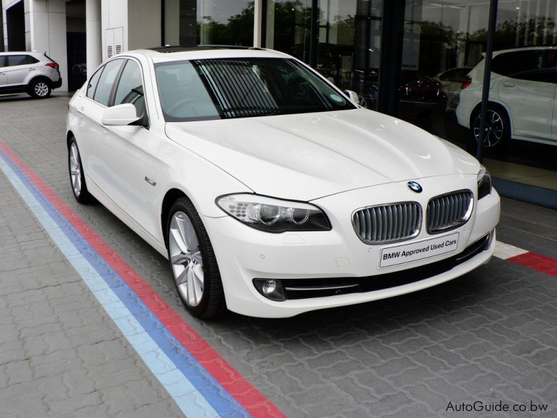 BMW 550i in Botswana