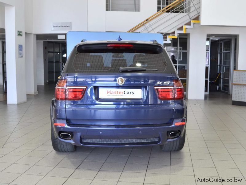 BMW X5 xDrive 50i in Botswana