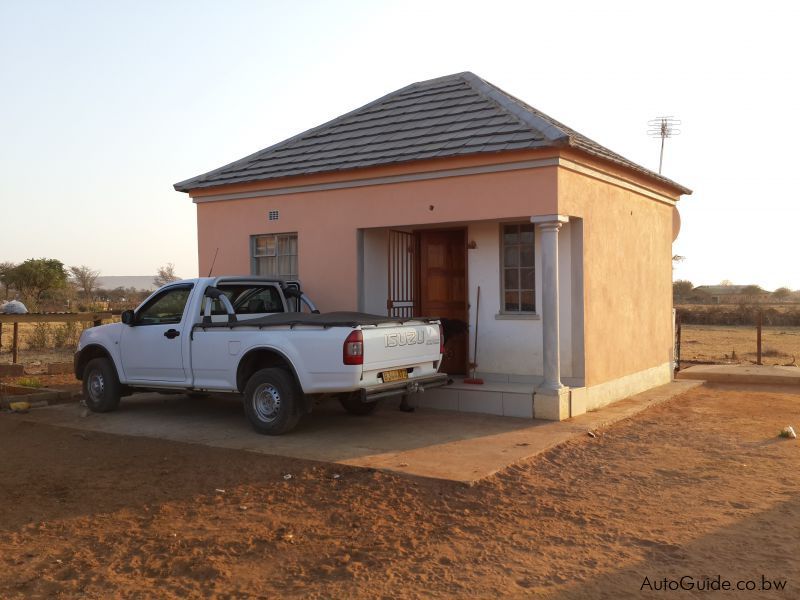 Isuzu KB 200 in Botswana