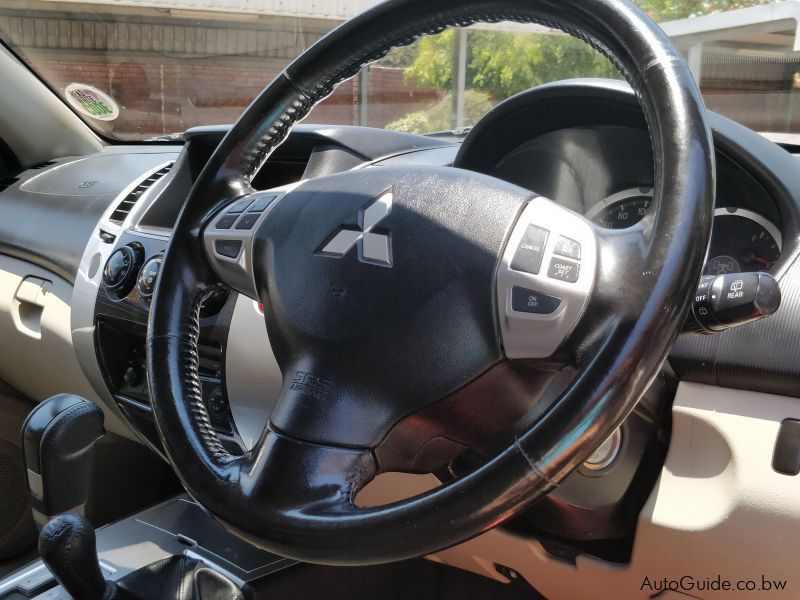 Mitsubishi Pajero Sport 3.2 D in Botswana