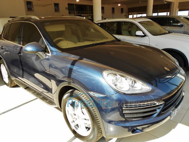 Porsche Cayenne S in Botswana