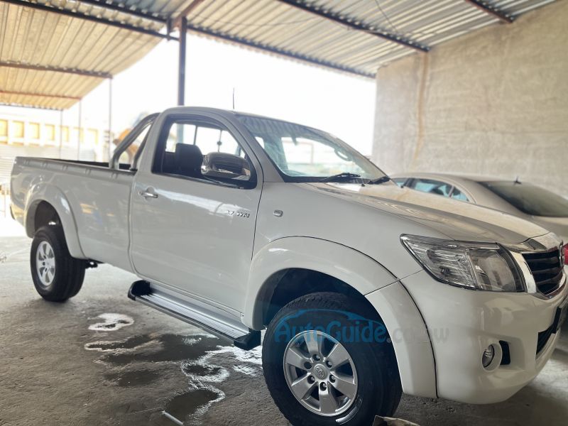 Toyota Hilux 2.7 in Botswana
