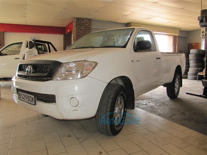 Toyota Hilux SRX in Botswana