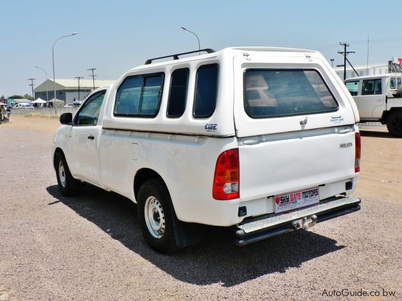Toyota Hilux VVTI in Botswana
