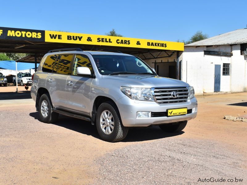 Toyota Land Cruiser 200 Series VX V8 in Botswana