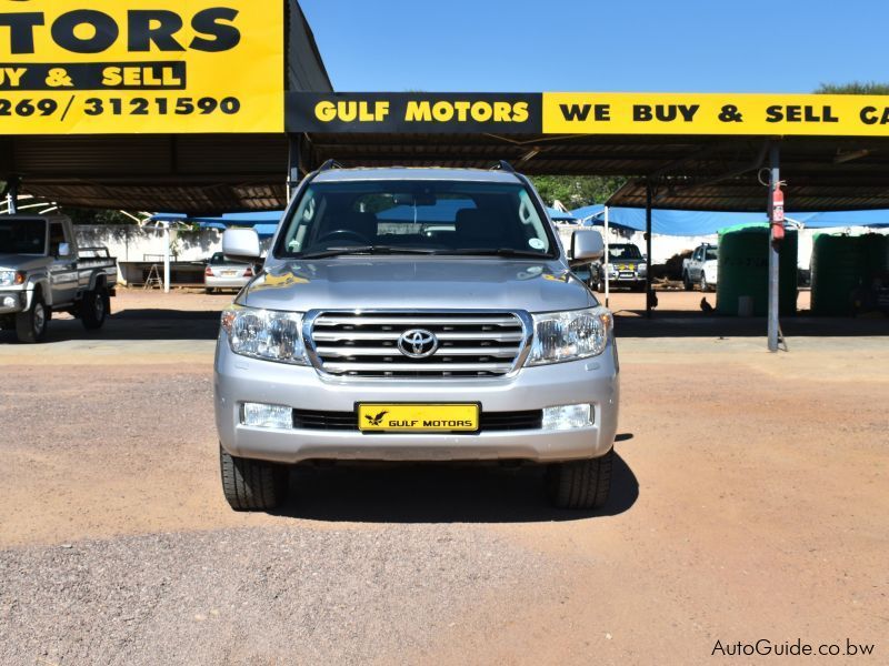 Toyota Land Cruiser 200 Series VX V8 in Botswana