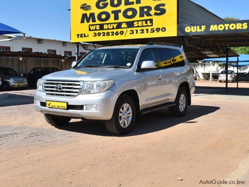 Toyota Land Cruiser 200 Series VX V8 in Botswana