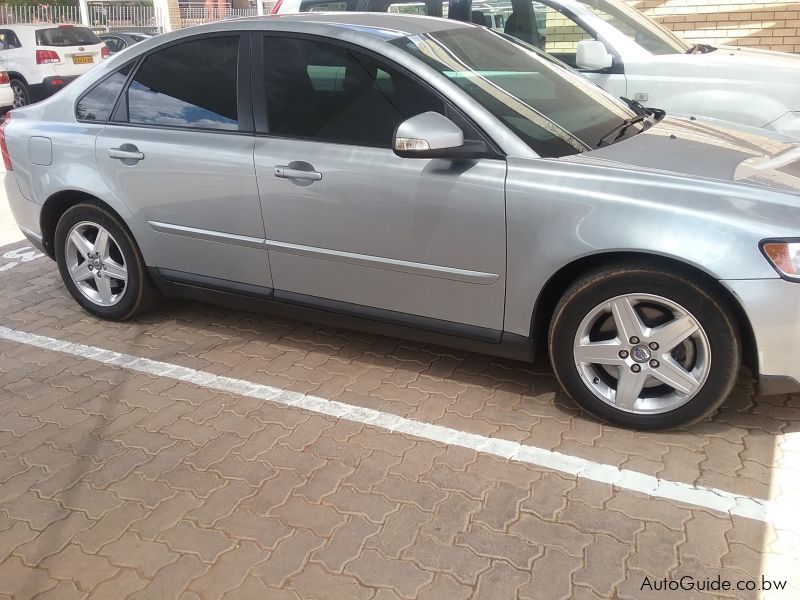 Volvo S40 in Botswana