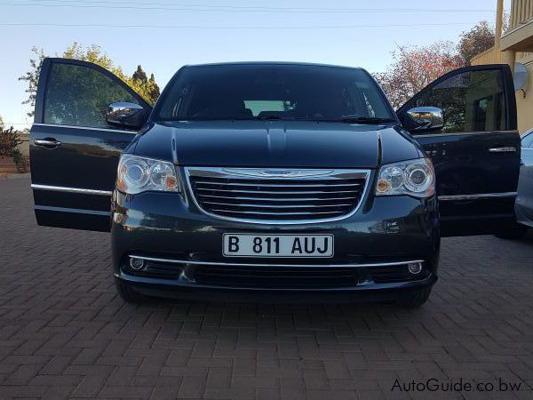 Chrysler Grand Voyager ( 7seater ) in Botswana