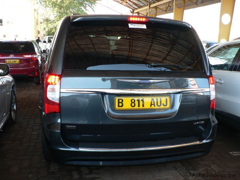 Chrysler Grand Voyager in Botswana