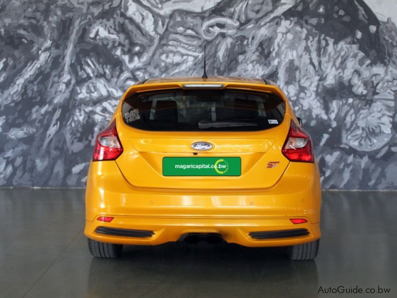 Ford Focus ST 200 in Botswana