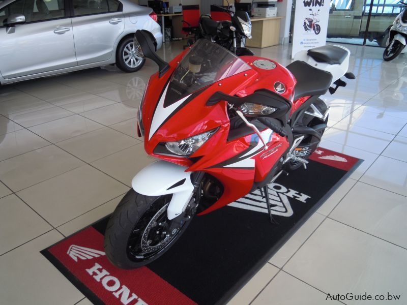 Cbr 1000 0km deals