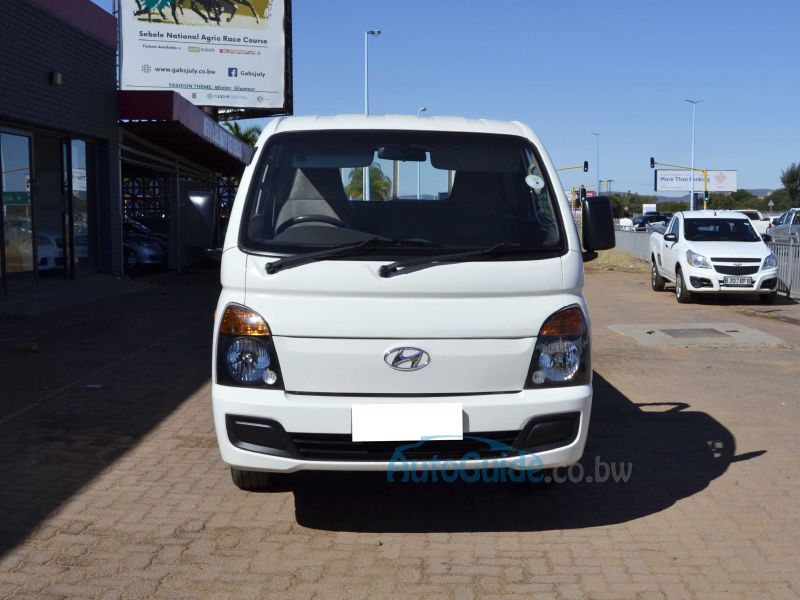 Hyundai H100 Drop Side in Botswana