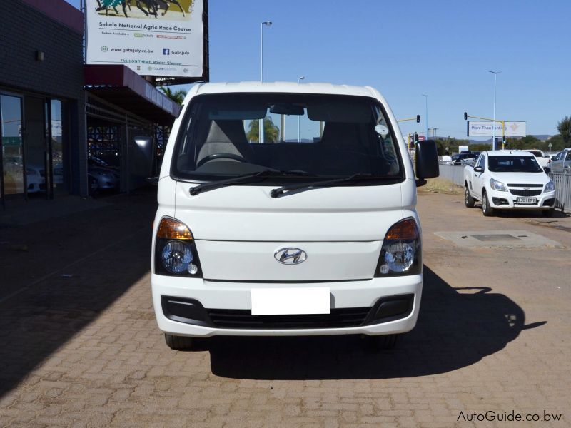 Hyundai H100 Drop Side in Botswana