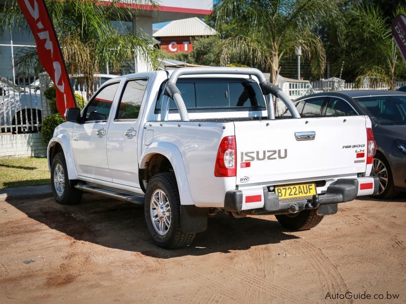 Isuzu KB300 D/C 4x4 M/T in Botswana