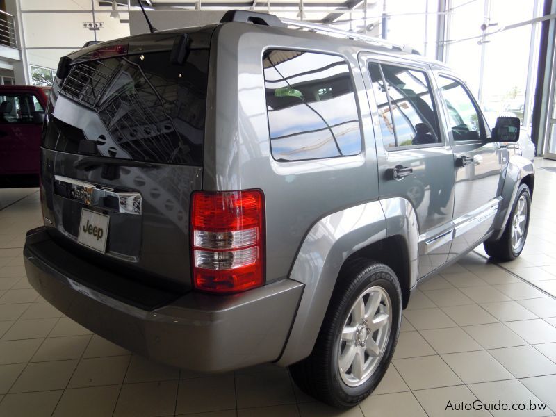 Jeep Cherokee 3.7L V6 in Botswana