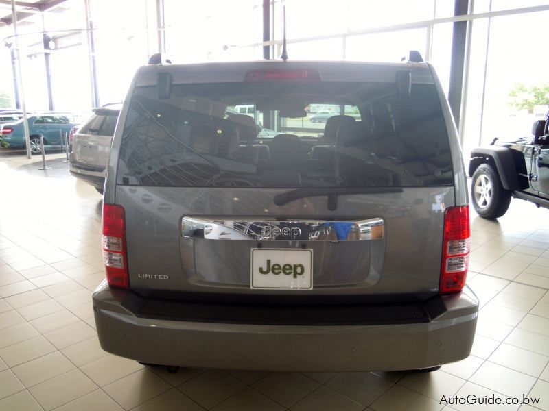 Jeep Cherokee 3.7L V6 in Botswana