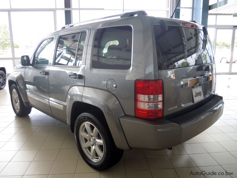 Jeep Cherokee 3.7L V6 in Botswana