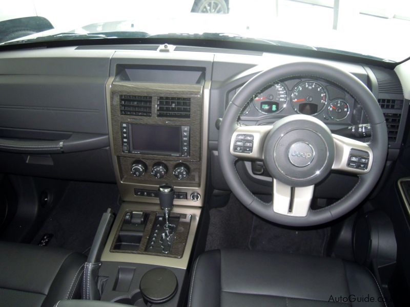Jeep Cherokee 3.7L V6 in Botswana