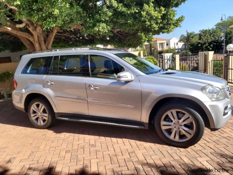 Mercedes-Benz GL 350 CDI 4MATIC in Botswana