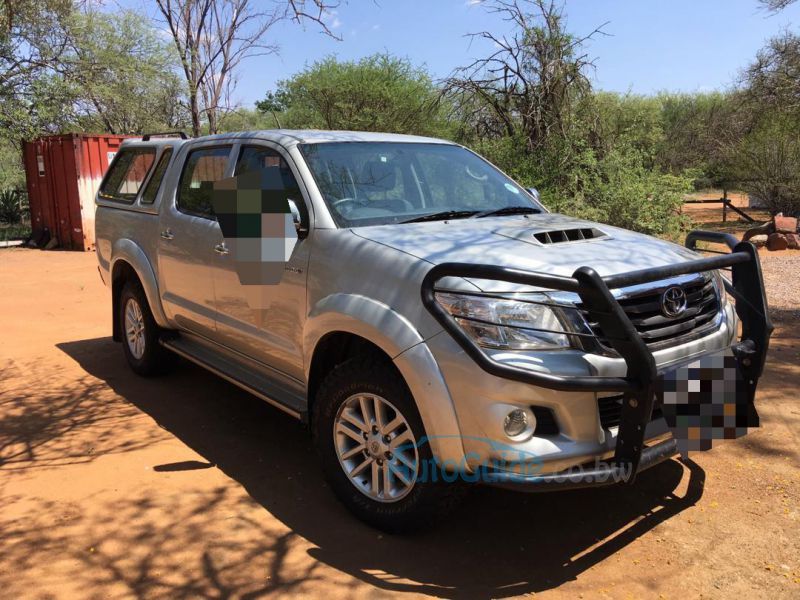 Toyota Hilux 4x4 D/Cab 3.0 Diesel in Botswana