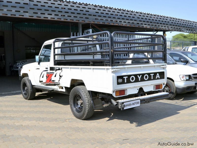 Toyota Land Cruiser  in Botswana