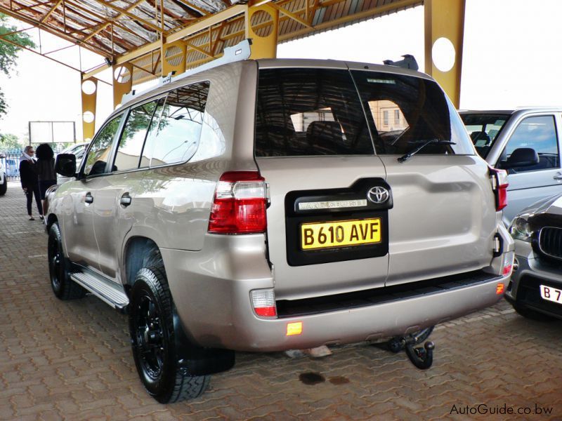 Toyota Land Cruiser GX in Botswana