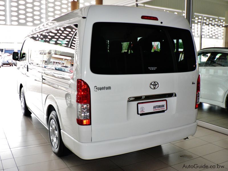 Toyota Quantum 10 Seater in Botswana