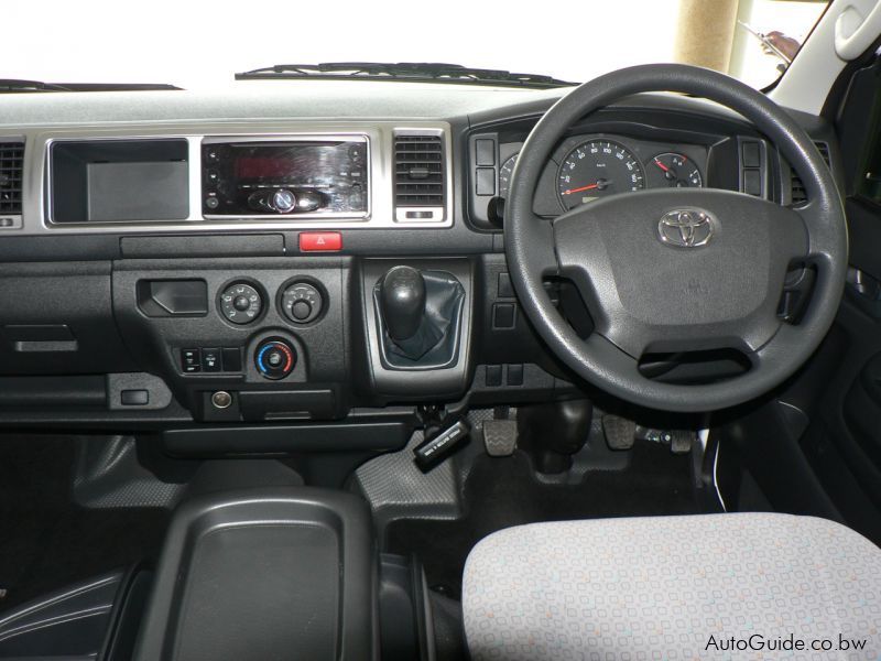 Toyota Quantum 10 Seater in Botswana