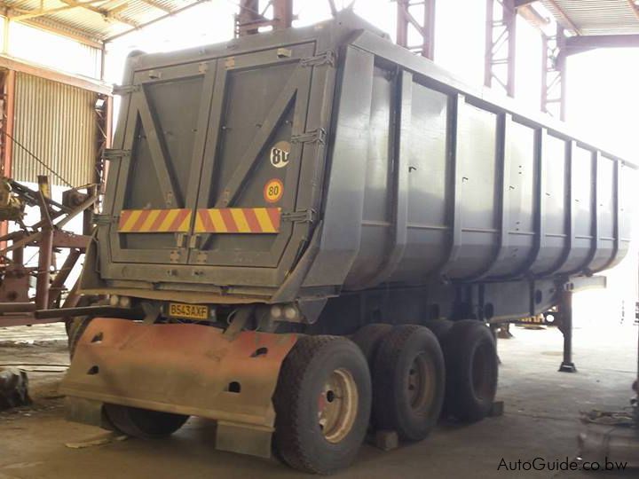 AFRIT TRI-AXLE TIPPING TRAILER in Botswana