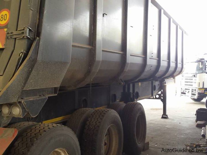 AFRIT TRI-AXLE TIPPING TRAILER in Botswana