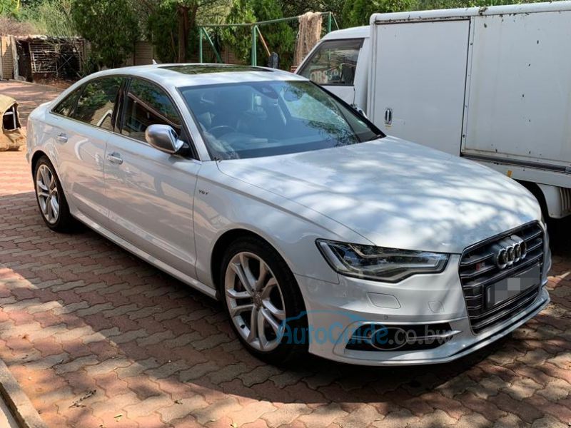 Audi S6 in Botswana