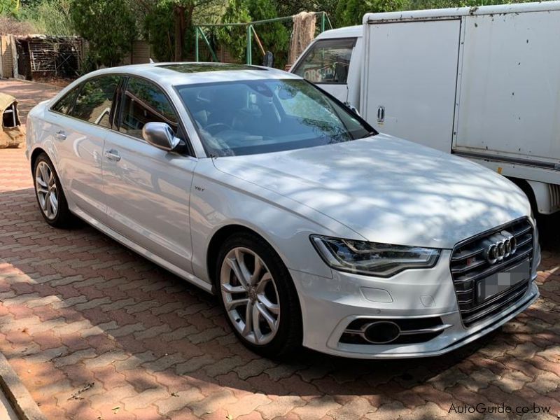 Audi S6 in Botswana