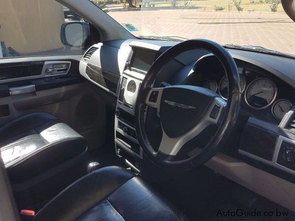 Chrysler Grand Voyager (7 Seater ) in Botswana