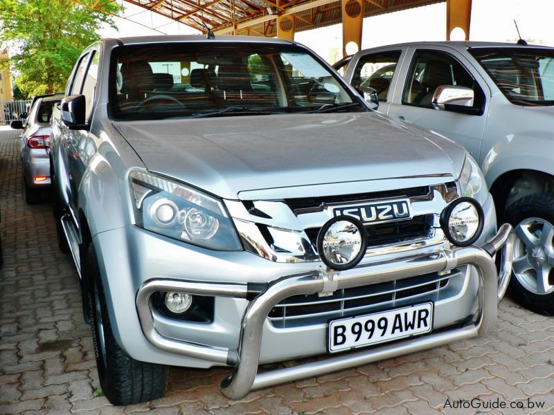 Isuzu KB300 LX in Botswana