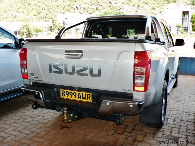 Isuzu KB300 LX in Botswana